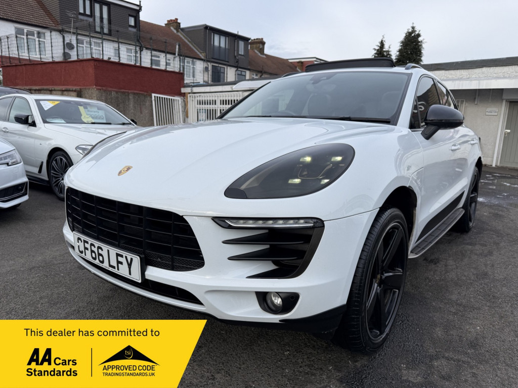 2016 Porsche MACAN